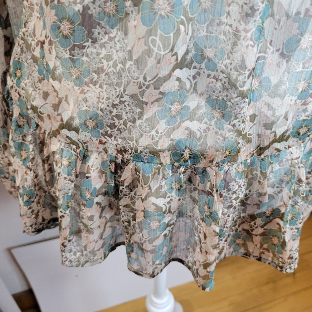 Zara Lace up Semi sheer Floral Long sleeve top Ruffled bottom Size Large - Picture 7 of 8